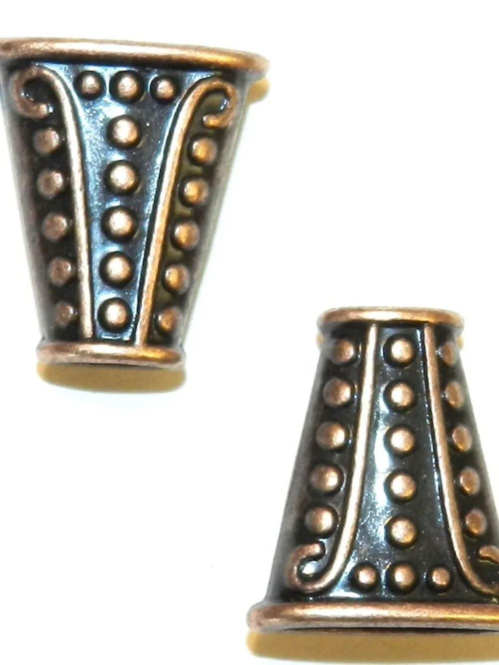 M396 Antiqued Copper Line & Dot Textured 18mm Flat Oval Metal Bead Cone 10pc